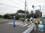 見守りの警察官の様子１